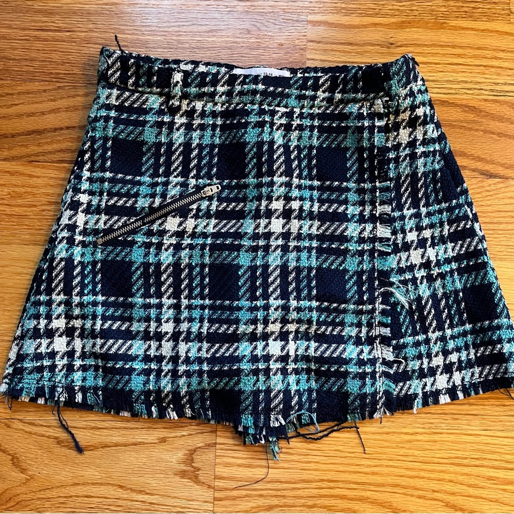 Zara blue herringbone skort size 13-14